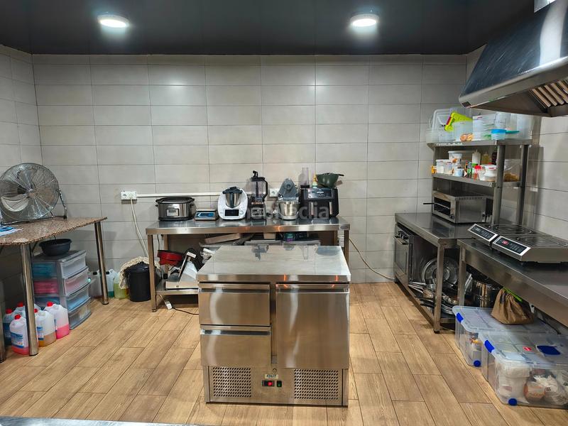 Foto da4718e2-fbb3-4b33-91d2-a8bf4ab05127. Traspaso local comercial traspaso restaurante en Centre-Estació Gavà