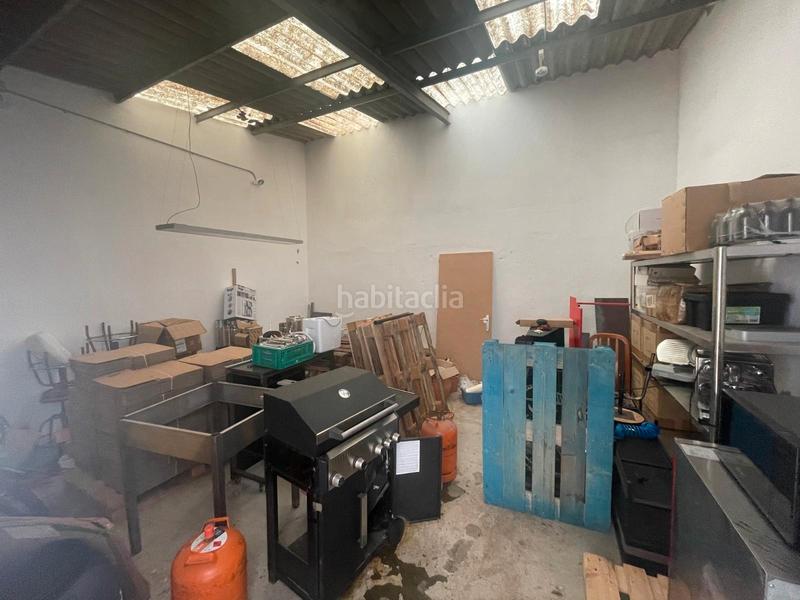 Foto a0542d08-6158-4c30-aaa8-417a013b6de6. Pas-de-porte local commercial avec chauffage dans Sant Antoni Barcelona