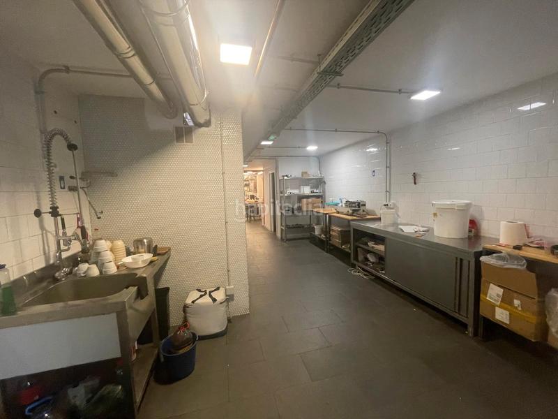 Foto e9390fb4-d302-4209-97f3-14e062da50ea. Pas-de-porte local commercial avec chauffage dans Sant Antoni Barcelona