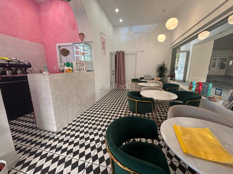 Foto ae853182-91bd-4918-a0b1-44b9b9e802d4. Trapasso locale commerciale con riscaldamento in La Vila Olímpica del Poblenou Barcelona