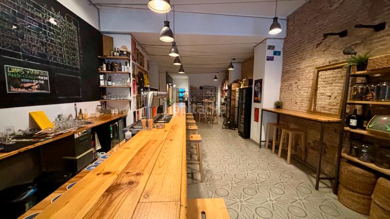 Foto 04e4ce64-c7a5-43ed-b06e-8fe91e58f8e4. Traspaso local comercial traspaso bodega con degustación en eixample, en Barcelona