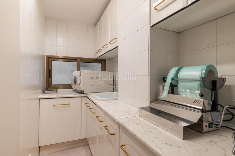 Foto b54b1ee8-f7ca-4963-b8b0-1153efb6171c. Local commercial dans Barri de les Corts Barcelona