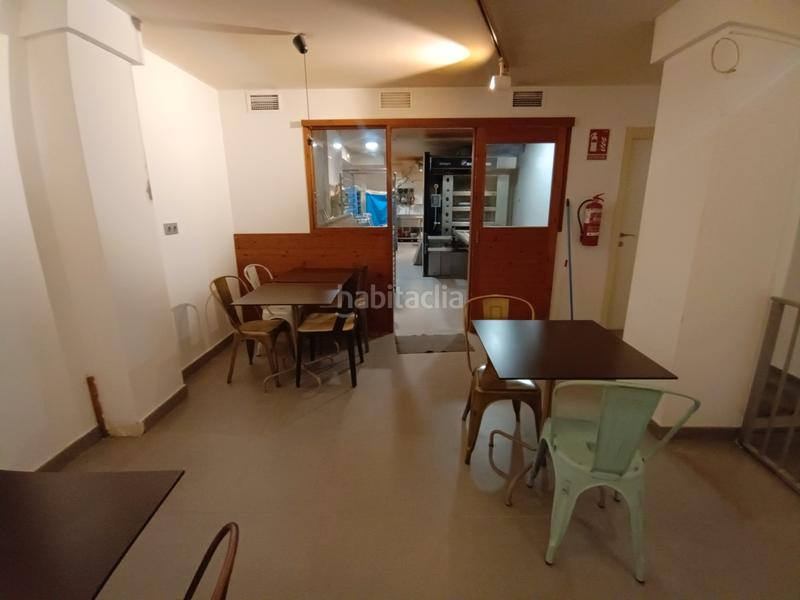 Foto 1096f7e2-0358-4f4c-8927-426c021c59aa. Pas-de-porte local commercial avec chauffage dans Barri de les Corts Barcelona