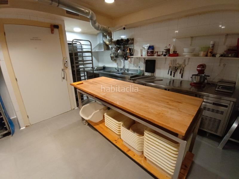 Foto 93aa0a02-0f19-4def-bf85-0869f8cbdf1d. Umzug geschäftsraum mit heizung in Barri de les Corts Barcelona