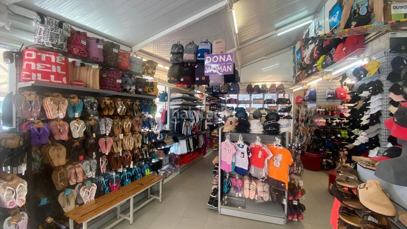 Foto dbbb6aa2-22ea-4dc7-961c-a8d73445dd3d. Traspàs local comercial amb calefacció a Els Pins Blanes