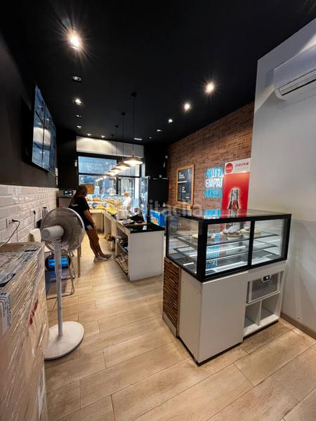 Foto 843ce0a3-890d-410b-bf47-ed18ce5e4d90. Traspàs local comercial a St. Pere - Sta. Caterina - El Born Barcelona