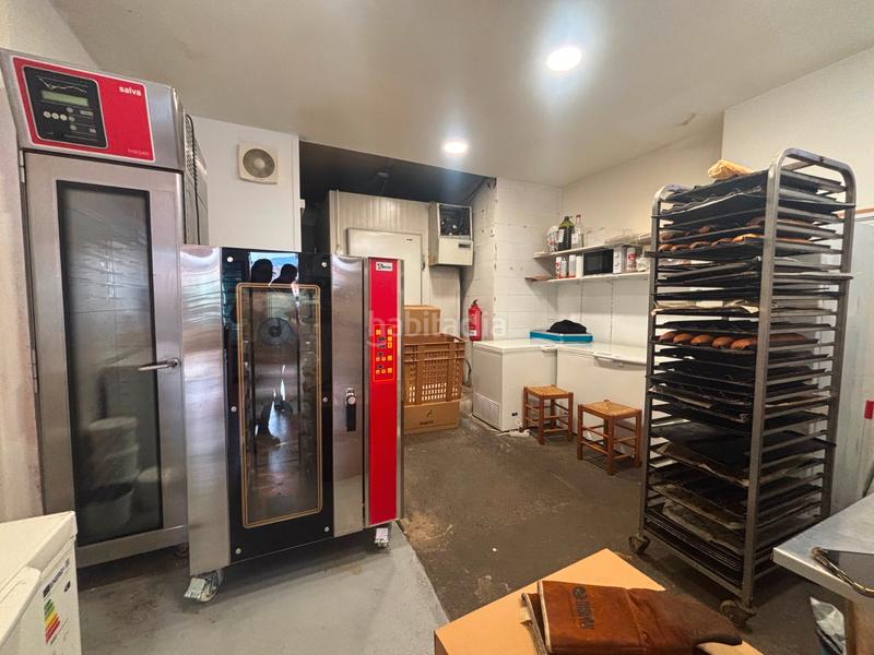 Foto bc25dd49-a9a0-4fba-b851-02119e4d1f48. Pas-de-porte local commercial avec chauffage dans Carmel Barcelona