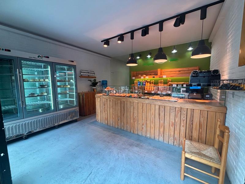 Foto 9623ee21-828b-4259-a7e4-347b7abbcbc7. Traspàs local comercial amb calefacció a Carmel Barcelona