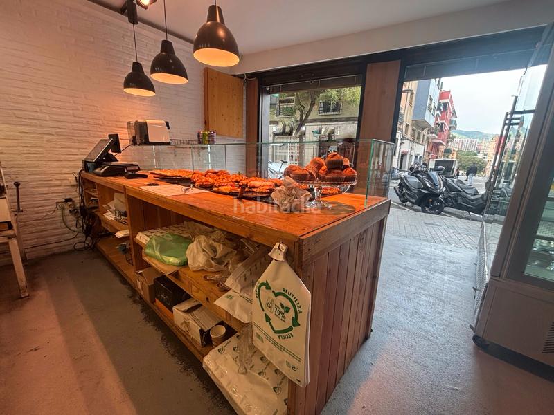 Foto 1e2b2dd3-51e1-4478-a4c8-1a33a35bf283. Traspaso local comercial traspaso despacho de pan en horta guinardo, en Barcelona