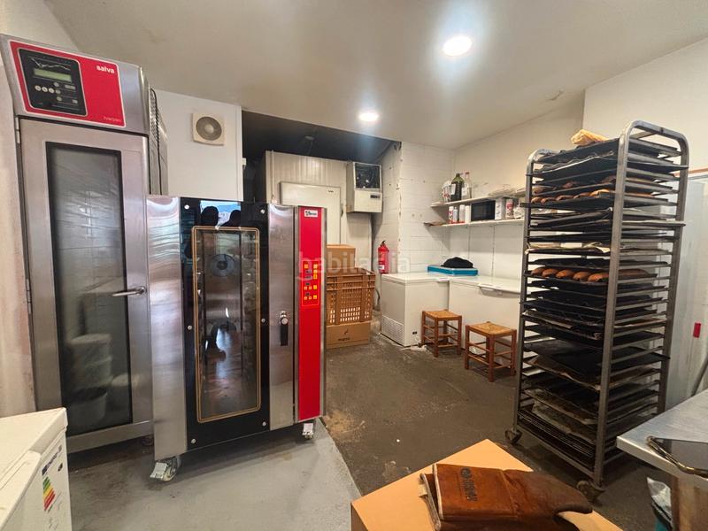 Foto 5af73324-61cd-45c9-9d14-9e6da8bcb5b8. Trapasso locale commerciale con riscaldamento in Carmel Barcelona