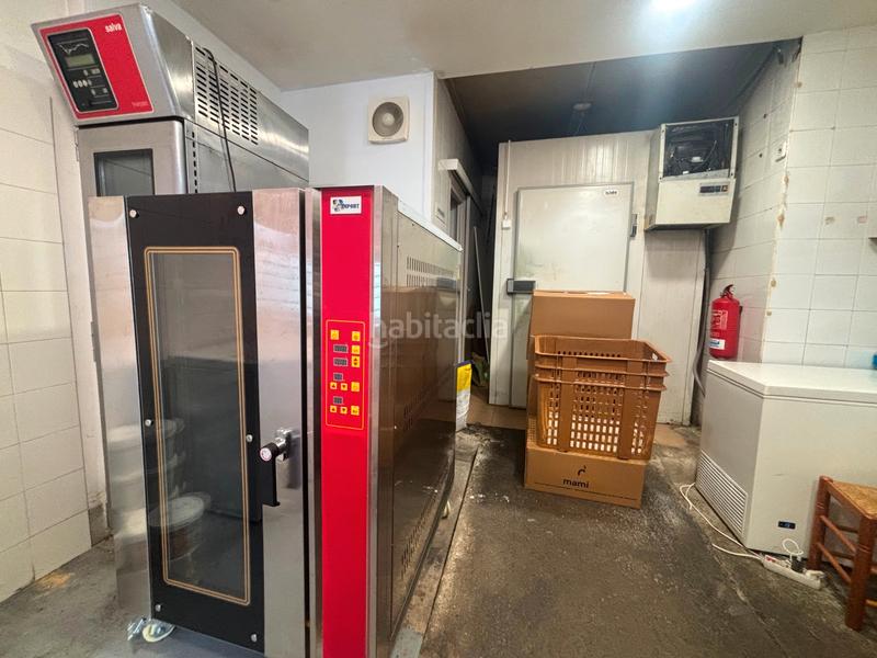 Foto c4614933-3ca3-412a-94e2-ae4df3b932bb. Trapasso locale commerciale con riscaldamento in Carmel Barcelona