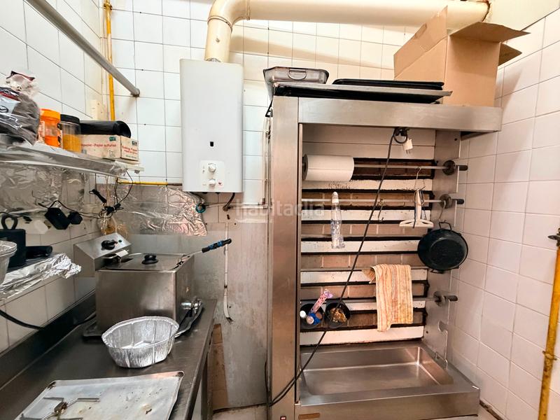 Foto 3ff357ba-f285-443d-a601-feb13f6f1110. Traspàs local comercial amb calefacció a El Poble Sec - Parc de Montjuïc Barcelona