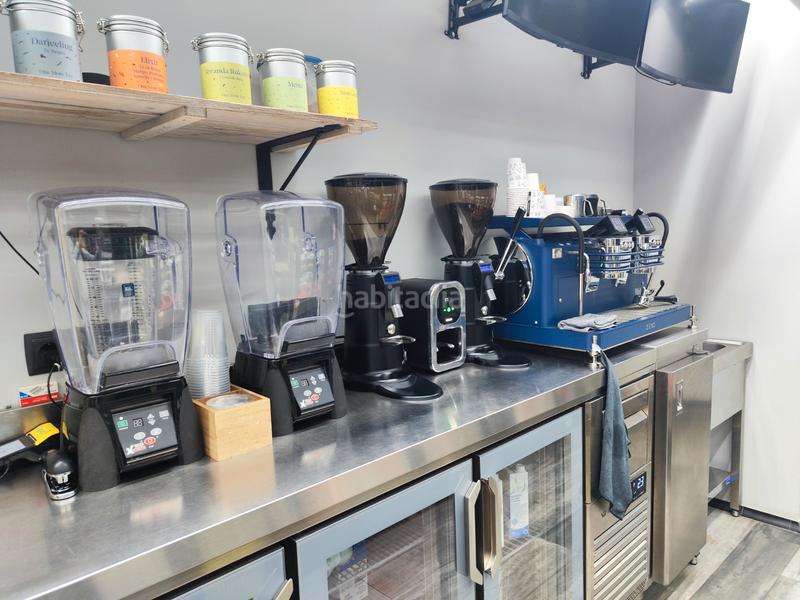 Foto dad56efa-4ee7-406f-a790-bc3f75f3c978. Traspaso local comercial ?traspaso heladería en el clot – en Barcelona