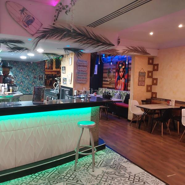 Foto c67776bc-0f3a-44ce-bf02-cbd8a8dc7932. Pas-de-porte local commercial avec chauffage dans Gràcia Sabadell