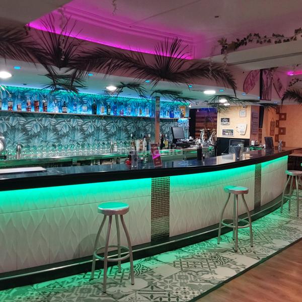 Foto 9d224bc4-e73c-437b-9088-e10d7065a453. Transfer business premise with heating in Gràcia Sabadell