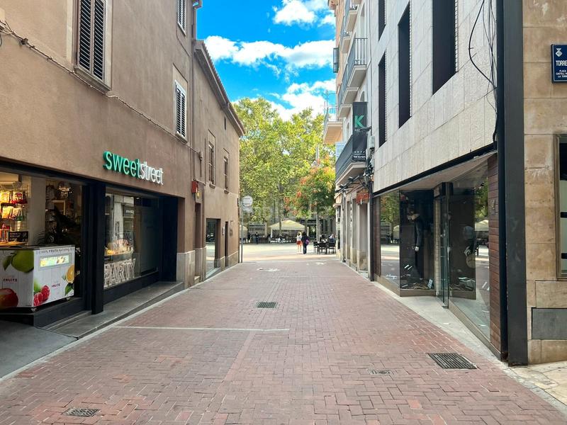 Foto 15bd9f8e-98dc-458c-82c2-68b7481d7536. Geschäftsraum mit heizung in Barri del Centre Terrassa