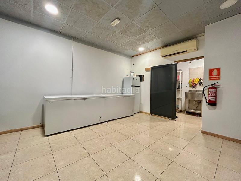 Foto bbf2a423-5d3e-4792-86fb-0da98bfcca92. Pas-de-porte local commercial avec chauffage dans La Nova Esquerra de l´Eixample Barcelona