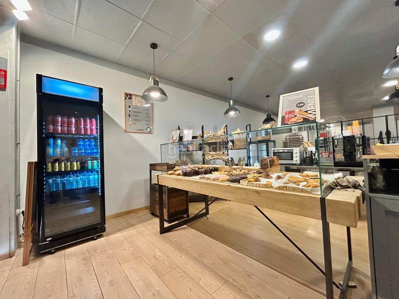 Foto 449a153b-d1b7-46ea-adcb-38eb3e506852. Traspàs local comercial amb calefacció a La Nova Esquerra de l´Eixample Barcelona