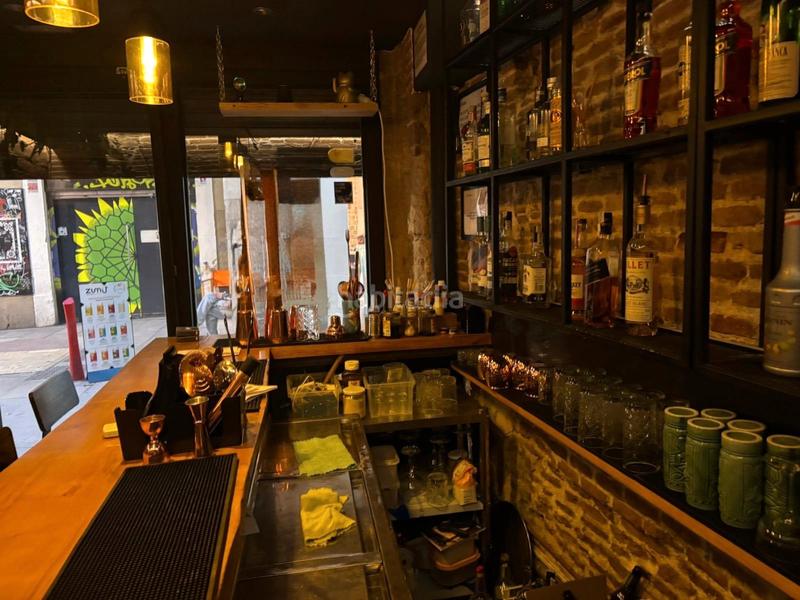 Foto 33aa791a-47b8-484d-ae55-1ac0e932ae4a. Pas-de-porte local commercial avec chauffage dans Gòtic Barcelona