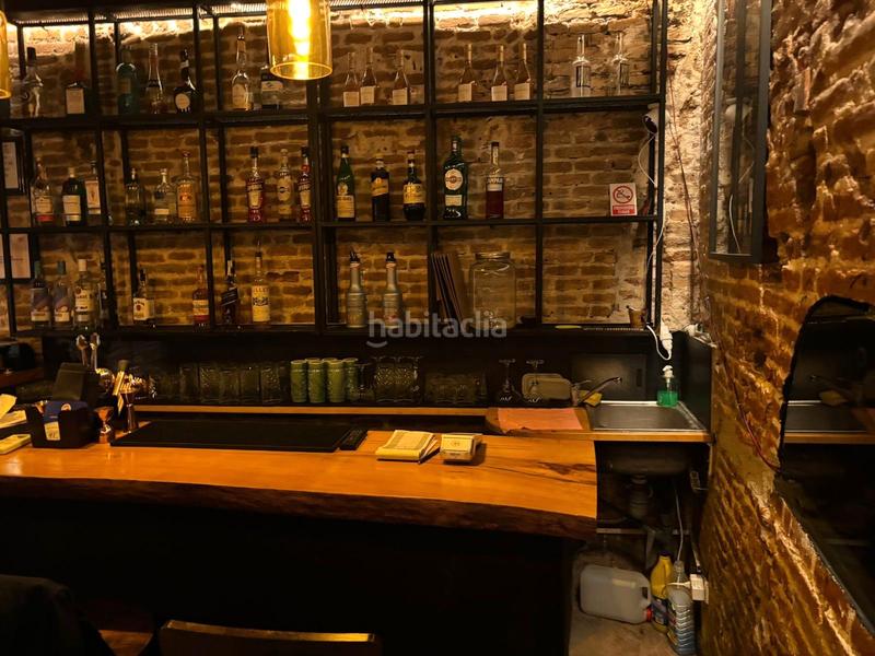 Foto 3931ca20-0dbd-4617-a272-aed2a7987a36. Pas-de-porte local commercial avec chauffage dans Gòtic Barcelona