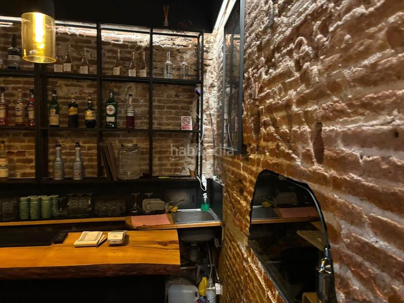 Foto ae2869f4-9b81-4772-a3cf-0f066ec9eae2. Pas-de-porte local commercial avec chauffage dans Gòtic Barcelona