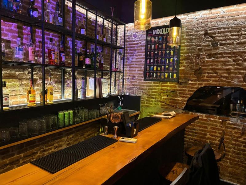 Foto a1cdcb47-9086-4e1a-82b0-5a6251657156. Traspaso local comercial traspaso bar c1 gótico, en Barcelona