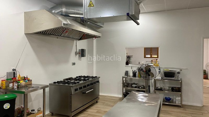 Foto 0f82340e-fa99-41de-9fc2-4566ea7784de. Traspaso local comercial traspaso de rostiseria take away en Malgrat de Mar