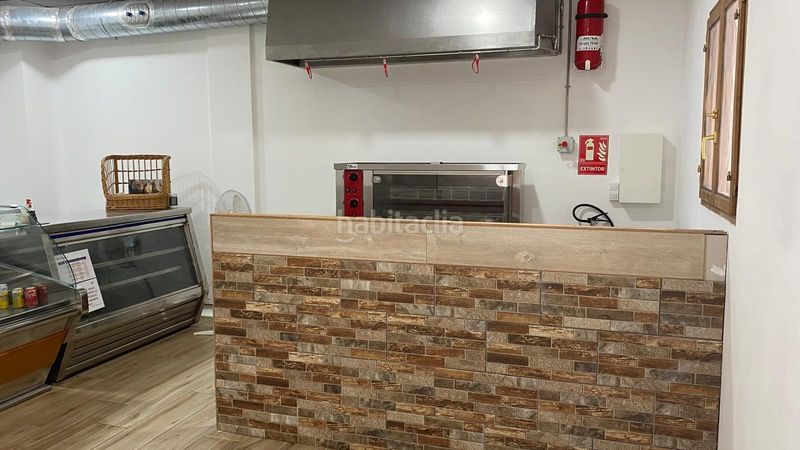 Foto 97b75e80-a7c3-4022-ac8f-691adb6b0947. Traspaso local comercial traspaso de rostiseria take away en Malgrat de Mar