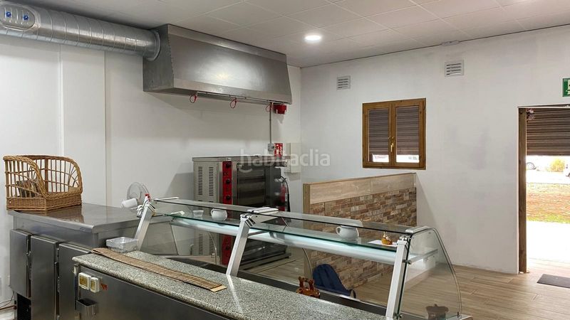 Foto 9933ebf4-45a6-424a-8023-12385906e21e. Traspaso local comercial traspaso de rostiseria take away en Malgrat de Mar