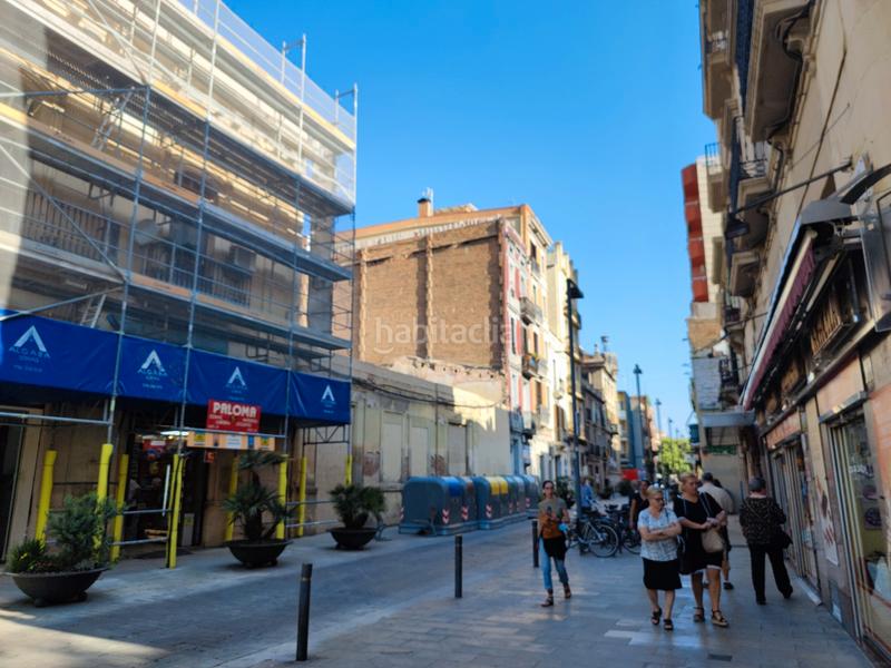 Foto 928087a1-eab1-4c3d-9709-fdcb64be5bae. Umzug geschäftsraum mit heizung in El Camp de l´Arpa del Clot Barcelona