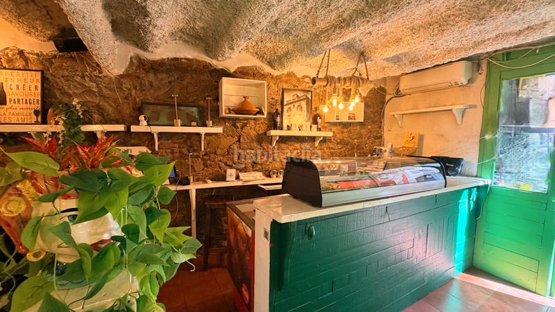 Foto 0d0df5cf-9e5a-48f7-bd98-afff337dab2d. Transfer business premise with heating in Poblenou Barcelona