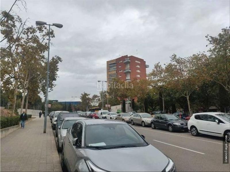 Foto 4891599f-703e-4f61-9aa0-ad089a36d916. Pas-de-porte local commercial avec chauffage dans Centre Badalona