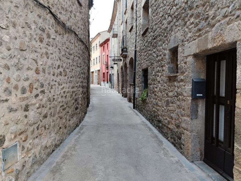 Foto 14854a97-fe40-4862-bf51-ef09301db2b4. Trapasso locale commerciale con riscaldamento in Albanyà