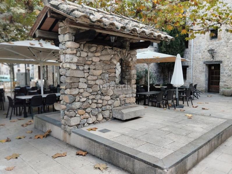 Foto f6539dbe-bcd8-4d6e-a83d-85a7d22aa134. Trapasso locale commerciale con riscaldamento in Albanyà