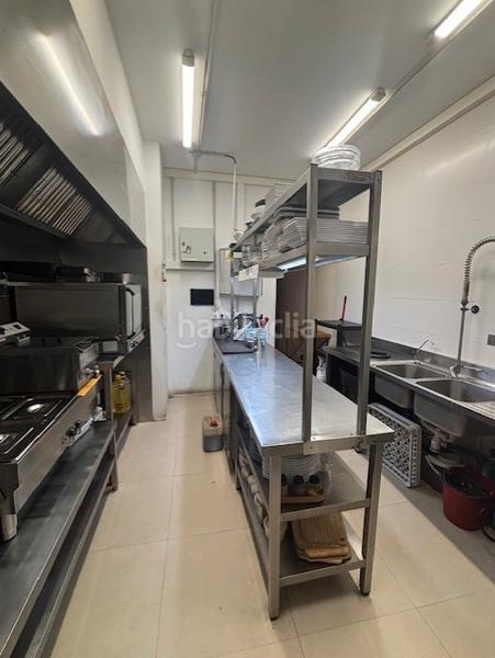 Foto 89cfc739-270a-4e78-a85b-b69f2b9de9b4. Trapasso locale commerciale con riscaldamento in Barri del Centre Terrassa