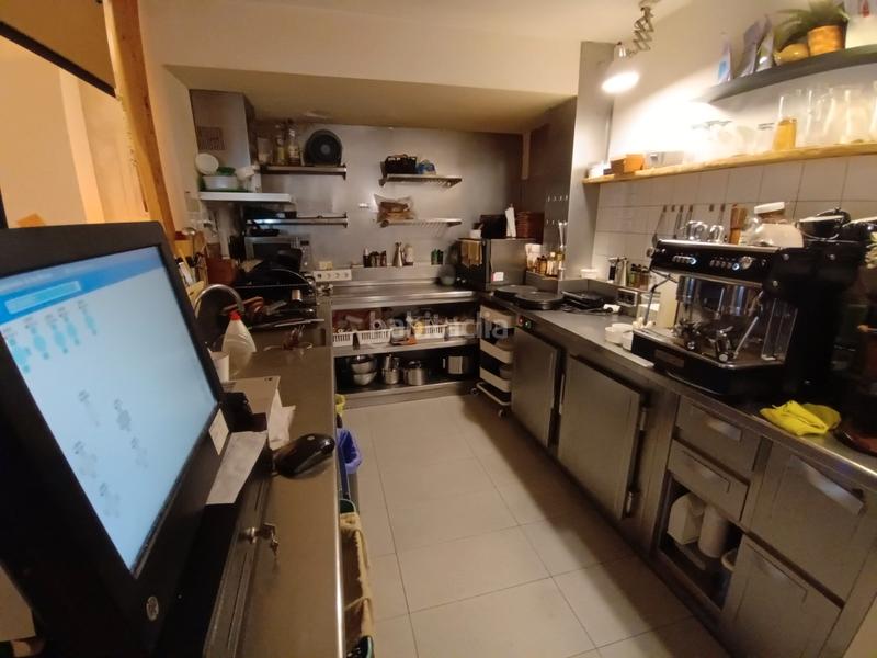 Foto 33dd4817-01f6-4b8d-a2fc-c081c7ad592f. Pas-de-porte local commercial avec chauffage dans Barri de les Corts Barcelona