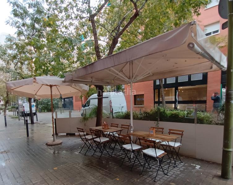 Foto 6e1833af-2c41-40e8-a6b3-87db2b36e600. Transfer business premise with heating in Barri de les Corts Barcelona