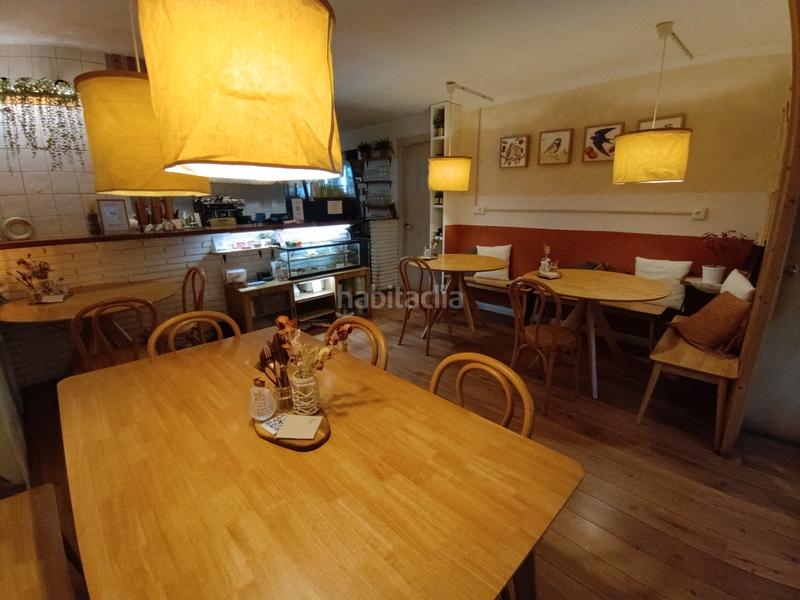 Foto dec9e655-8cff-48d0-9534-deb16efdc310. Transfer business premise with heating in Barri de les Corts Barcelona