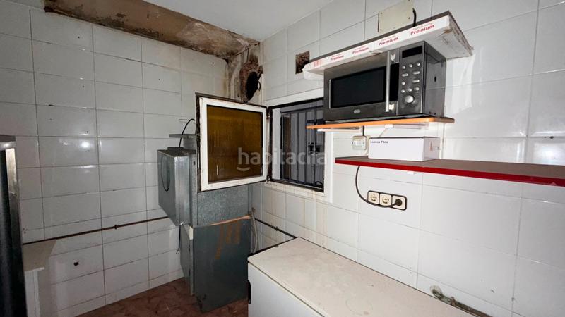 Foto 97def1ba-bba1-4cca-8136-5f489a40fc90. Geschäftsraum mit heizung in La Sagrera Barcelona