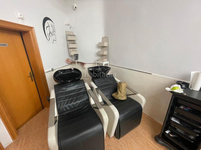 Foto e8cafb93-091d-4a68-bd7c-6a9fb1f512d5. Traspaso local comercial traspaso peluqueria estética en eixample, Sant Antoni, en Barcelona