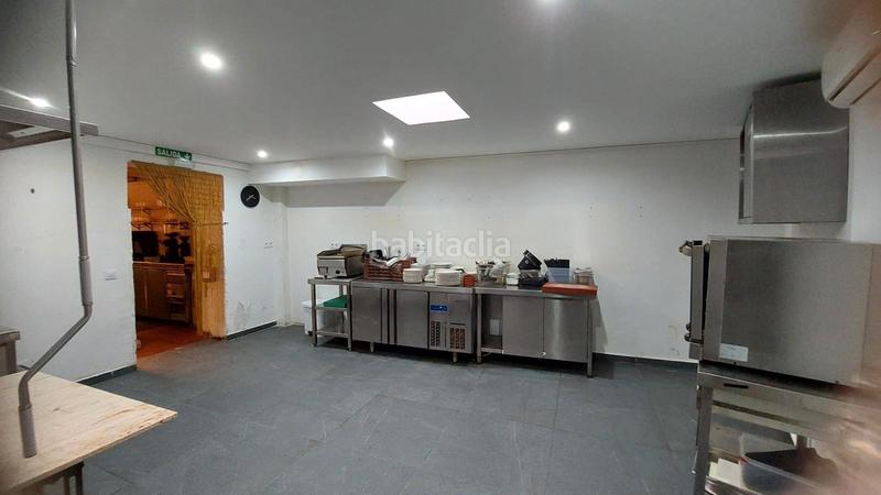 Foto 45e8fb00-12d7-4181-a968-ad2344be3f9e. Traspàs local comercial amb calefacció a La Nova Esquerra de l´Eixample Barcelona