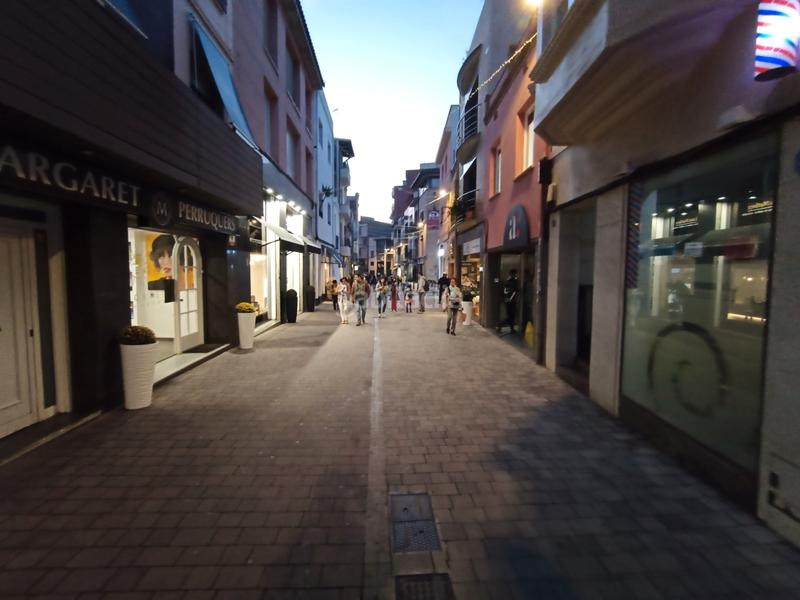 Foto 61da8f8d-b2fb-4a40-8b36-a8e53aae5c0e. Pas-de-porte local commercial avec chauffage dans Centre Granollers