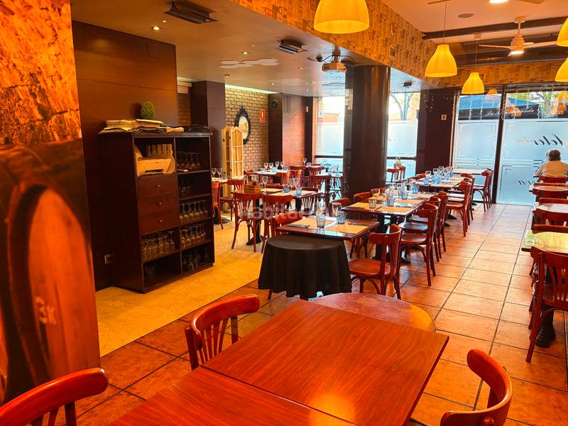 Foto e382e4c1-e789-4509-88c4-bf44103adfa7. Traspàs local comercial amb calefacció a Centre Sant Boi de Llobregat