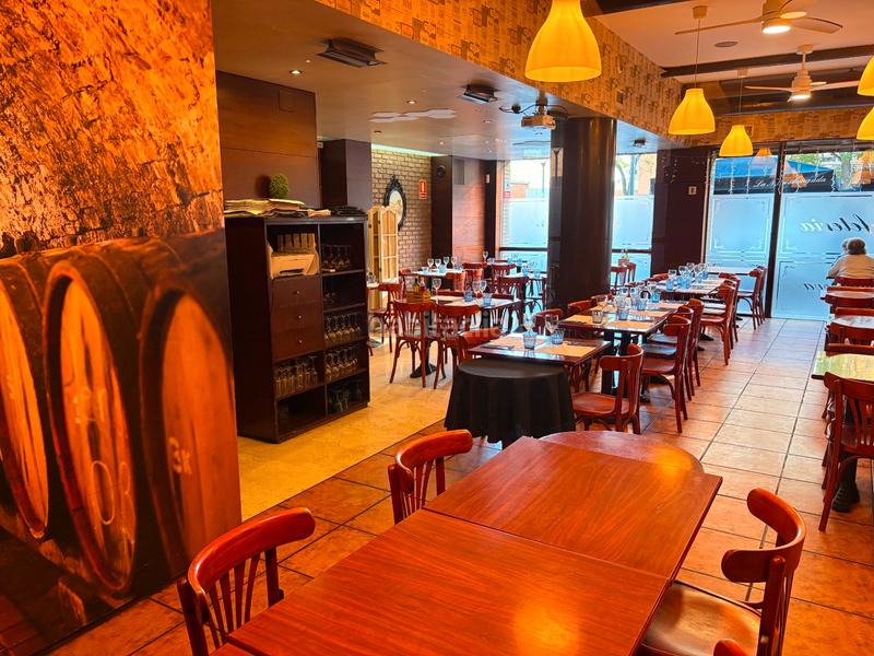 Foto f5e0ca9c-ccc4-4890-94a8-94400d3f507f. Traspàs local comercial amb calefacció a Centre Sant Boi de Llobregat