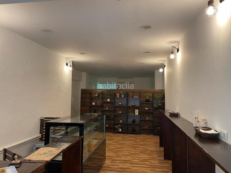 Foto a1007839-9da0-49b5-ac2a-fbc0b4818edf. Traspàs local comercial amb calefacció a Vila de Gràcia Barcelona