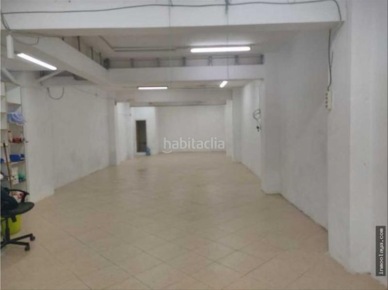 Foto 39cf45a9-d454-49dd-88f0-d3ac2cabf5f6. Local comercial venta de local en la salud en Centre Badalona