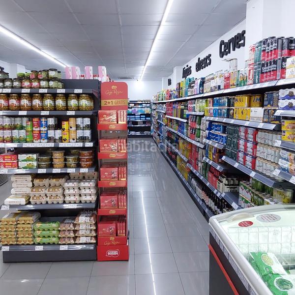 Foto 21d9f0d2-9de2-40c5-9d1a-06606e65dc13. Traspaso local comercial traspaso supermercado en Sabadell