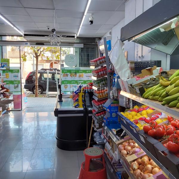 Foto 4b9870b7-ae23-4d52-8a42-562a3d00a7df. Traspaso local comercial traspaso supermercado en Sabadell