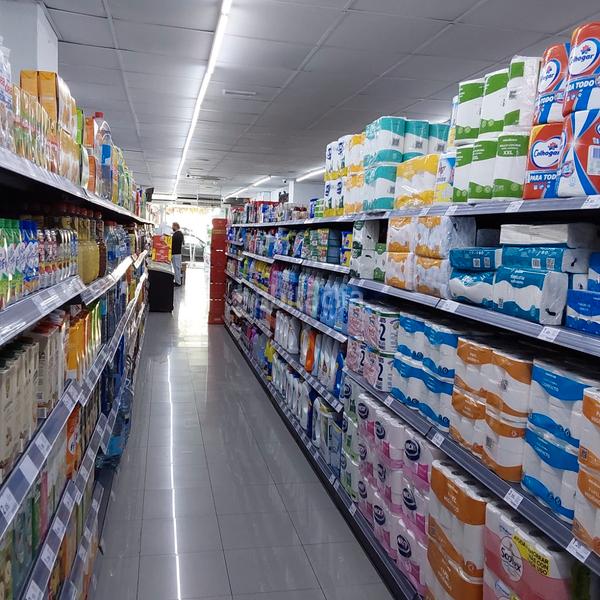 Foto c1f29fd6-9f8c-4f45-b40c-3c8ce4afa307. Traspaso local comercial traspaso supermercado en Sabadell