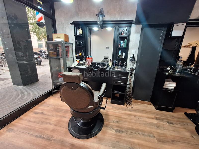 Foto 5ffecc3c-b0c5-4b9f-abe9-ce32e6309476. Pas-de-porte local commercial avec chauffage dans Barri de les Corts Barcelona